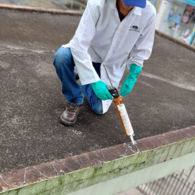 Aplicação de Gel Repelente